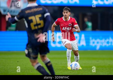 Alkmaar, pays-Bas. 07 décembre 2025. ALKMAAR, PAYS-BAS - 7 DÉCEMBRE : Weslley Patati de l'AZ Alkmaar court avec le ballon lors du match néerlandais Eredivisie entre l'AZ Alkmaar et Go Ahead Eagles au stade AFAS le 7 décembre 2025 à Alkmaar, pays-Bas. (Photo de Ed van de Pol/Orange Pictures) crédit : Orange pics BV/Alamy Live News Banque D'Images