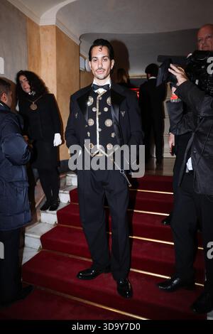 Milan, Italie. 07 décembre 2025. Milan, les invités arrivent à la première de la Scala 2025 avec l'opéra de Chostakovitch A Lady Macbeth du quartier de Mtsensk au Teatro alla Scala. Photo : Mahmood (chanteuse italienne) crédit : Agence photo indépendante/Alamy Live News Banque D'Images