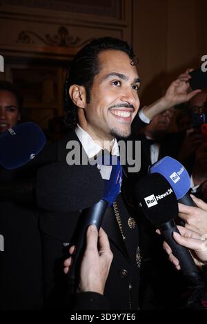 Milan, Italie. 07 décembre 2025. Milan, les invités arrivent à la première de la Scala 2025 avec l'opéra de Chostakovitch A Lady Macbeth du quartier de Mtsensk au Teatro alla Scala. Photo : Mahmood (chanteuse italienne) crédit : Agence photo indépendante/Alamy Live News Banque D'Images