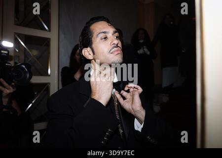 Milan, Italie. 07 décembre 2025. Milan, les invités arrivent à la première de la Scala 2025 avec l'opéra de Chostakovitch A Lady Macbeth du quartier de Mtsensk au Teatro alla Scala. Photo : Mahmood (chanteuse italienne) crédit : Agence photo indépendante/Alamy Live News Banque D'Images