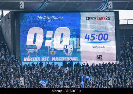 Berlin, Deutschland. 07 décembre 2025. GER, Berlin, football, Hertha BSC vs. 1. FC Magdeburg, DFB, 2e Bundesliga, saison 2025/2026, F.l.t.r. : tableau de bord led, 0 :0, RÉGLEMENTATION DFB/DFL INTERDISANT TOUTE UTILISATION DE PHOTOGRAPHIES COMME SÉQUENCES D'IMAGES ET/OU QUASI-VIDÉO, 7 DÉCEMBRE 2025. Crédit : HMB Media/Alamy Live News Banque D'Images