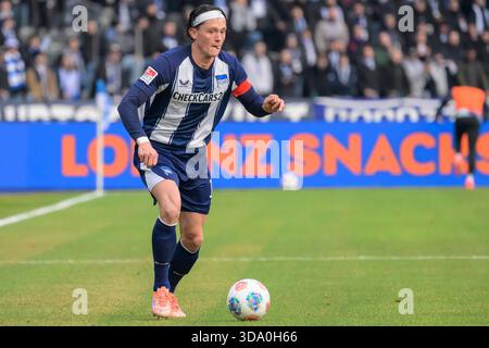 Berlin, Deutschland. 07 décembre 2025. GER, Berlin, football, Hertha BSC vs. 1. FC Magdeburg, DFB, 2e Bundesliga, saison 2025/2026, F.l.t.r. : Fabian Reese (Hertha BSC), DFB/DFL REGLES INTERDISENT TOUTE UTILISATION DE PHOTOGRAPHIES COMME SÉQUENCES D'IMAGES ET/OU QUASI-VIDÉO, 7 décembre 2025, (photo de HMB Media/Uwe Koch/Sipa USA) crédit : Sipa USA/Alamy Live News Banque D'Images