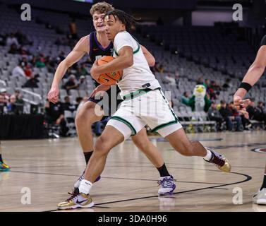 7 décembre 2025 : Curtis Stinson Jr (11 ans) du Texas du Nord se dirige vers le panier lors du match de basket-ball de la NCAA entre les Horned Frogs de TCU et le North Texas Mean Green à l'US LBM Coast to Coast Callenge à la Dickies Arena de Fort Worth, Texas. Kyle Okita/CSM Banque D'Images