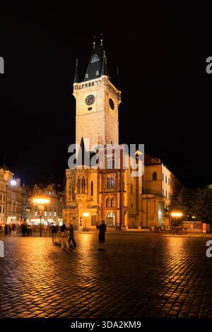 La vieille mairie de nuit, Staroměstské nám, Prague, république tchèque, Europe Banque D'Images