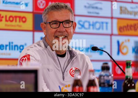 Entraîneur-chef Urs Fischer (FSV FSV Mainz 05) Conférence de presse sur l'introduction du nouvel entraîneur-chef Urs Fischer de FSV FSV Mainz 05 Banque D'Images