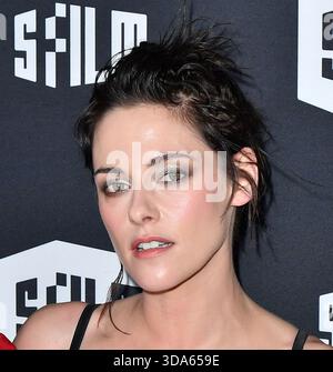 San Francisco, États-Unis. 08 décembre 2025. Kristen Stewart assiste aux SFFILM Awards 2025 au Gateway Pavilion le 8 décembre 2025 à San Francisco, en Californie. Photo : Casey Flanigan/imageSPACE crédit : Imagespace/Alamy Live News Banque D'Images