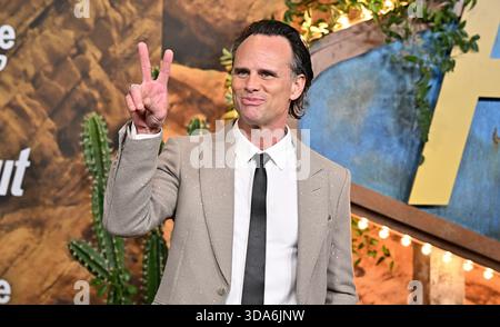 Los Angeles, États-Unis. 08 décembre 2025. Walton Goggins arrive à la première saison de « Fallout » d'Amazon Prime Video à l'Academy Museum of Motion Pictures le 8 décembre 2025 à Los Angeles, CA. © Starbuck/AFF-USA.COM crédit : AFF/Alamy Live News Banque D'Images