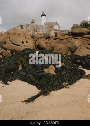Phare de Pontusval , plage du Phare, Plounéour-Brignogan-plages, France Bretagne France EUBrittany France eu Banque D'Images