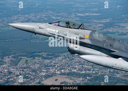 Les Fighting Falcons F-16 de l'Armée de l'Air belge du Tiger Squadron sont photographiés en vol lors du Sanicole Air Show 2019 en Belgique. Banque D'Images