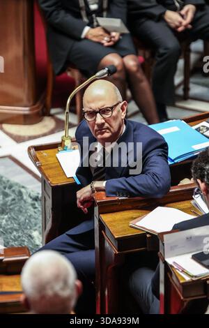 Saint Ouen, Paris, France. 9 décembre 2025. MINISTRE DE L’ÉCONOMIE, DES FINANCES ET DE L’INDUSTRIE, DE L’ÉNERGIE ET DE LA SOUVERAINETÉ NUMÉRIQUE, Roland LESCURE lors d’une séance de questions-réponses gouvernementale et d’une séance sur le projet de loi de financement de la sécurité sociale (PLFSS) à l’Assemblée nationale à Paris, le 9 décembre 2025. (Crédit image : © Sadak Souici/ZUMA Press Wire) USAGE ÉDITORIAL SEULEMENT ! Non destiné à UN USAGE commercial ! Crédit : ZUMA Press, Inc/Alamy Live News Banque D'Images