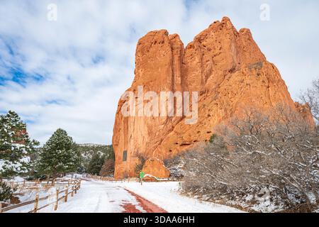 Belle scène hivernale au Garden of the Gods Park à Colorado Springs, Colorado. Banque D'Images