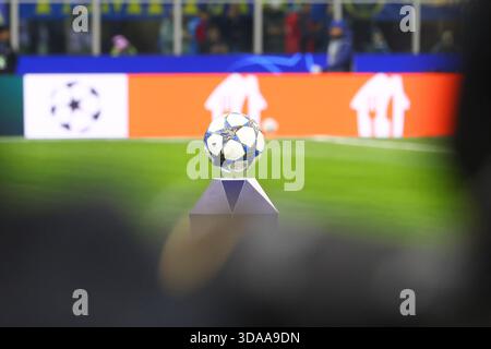 Milan, Italie, 09 décembre 2025. En action lors du match de Ligue des champions de l'UEFA 2025/26 entre le FC Internazionale et le FC Liverpool au stade Giuseppe Meazza à Milan, en Italie Banque D'Images