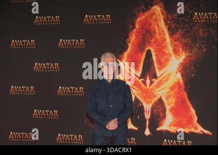 Hôtel principe di Savoia, Milano, Italie, 09 décembre 2025, Stephen Lang pendant Photocall Avatar - nouvelles Banque D'Images