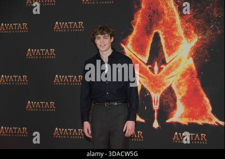 News - Photocall Avatar Jack Champion pendant Photocall Avatar, News in Milano, Italy, December 09 2025 Milano Hotel principe di Savoia Italy Copyright : xLucaxMichelix/xLiveMediax LPN 2188332 Banque D'Images
