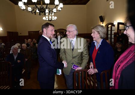 Michael Kretschmer, Franz-Friedrich Prinz von Preußen und Marie-Therese Thesi von Werner, geb. Von Wietersheim-Kramsta beim Festakt zur Verleihung des Riesengebirgspreis für Literatur 2025 in der Aula der Staatlichen Riesengebirgshochschule. Hirschberg/Jelenia Gora, Polen, 07.12.2025 *** Michael Kretschmer, Franz Friedrich Prince de Prusse et Marie Thérèse Thesi von Werner, née von Wietersheim Kramsta lors de la cérémonie de remise du Prix Krkonoöe de littérature 2025 dans l'auditorium de l'Université d'État de Krkonoöe à Hirschberg Jelenia Gora, Pologne, 07 12 2025 Copyright : xMatthias Banque D'Images