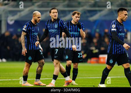 Federico Dimarco, Piotr Zielinski et Nicolo Barella vus lors du match de la phase de la Ligue des Champions entre l'Internazionale Milano et le Liverpool FC (M Banque D'Images