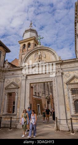 Venise, Italie - 23 juillet 2024 : École San Giovanni Evangelista à Venise, Italie. Banque D'Images