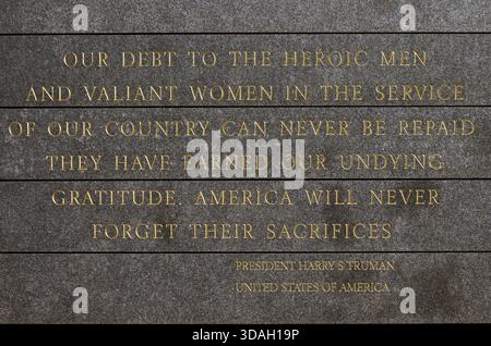 Hommage à Omaha Beach, Normandie, France Mémorial de guerre du président américain Harry S Truman Banque D'Images