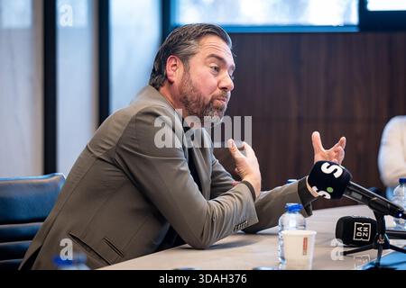 Tubize, Belgique. 10 décembre 2025. Vincent Mannaert, directeur sportif du syndicat belge de football, photographié lors d’un moment presse au siège du syndicat belge, mercredi 10 décembre 2025 à Tubize. BELGA PHOTO JAMES ARTHUR GEKIERE crédit : Belga News Agency/Alamy Live News Banque D'Images