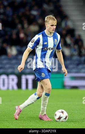 Porto, Portugal. 11 décembre 2025. Porto, 11/12/2025 - le FC Porto a accueilli Malmö au stade do Dragão dans un match pour la 6ème manche de l'Europa League 2025/26. Victor Froholdt ; (Catarina Morais/Kapta ) crédit : Atlantico presse Lda/Alamy Live News Banque D'Images
