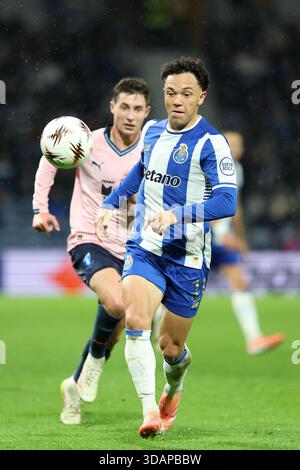 Porto, Portugal. 11 décembre 2025. Porto, 11/12/2025 - le FC Porto a accueilli Malmö au stade do Dragão dans un match pour la 6ème manche de l'Europa League 2025/26. Pepê ; (Catarina Morais/Kapta ) crédit : Atlantico presse Lda/Alamy Live News Banque D'Images