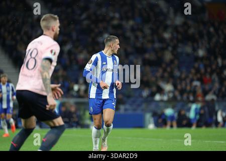 Porto, Porto, Portugal. 11 décembre 2025. Deniz Gul du FC Porto en action lors du match de l'UEFA Europa League entre le FC porto et Malmo à l'estadio do Dragao, à Porto, Portugal, le 11 décembre 2025 (image crédit : © Luis Eiras/ZUMA Press Wire) USAGE ÉDITORIAL SEULEMENT ! Non destiné à UN USAGE commercial ! Crédit : ZUMA Press, Inc/Alamy Live News Banque D'Images