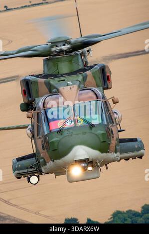 Gros plan de l'AugustaWestland EH1-1-514, immatriculé 19606, lors d'un vol air-air au Riat Fairford. Banque D'Images