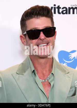 Beverly Hills, États-Unis. 11 décembre 2025. Robin Thicke au gala de la Fondation Giving A Smile au Beverly Hilton Hotel à Beverly Hills, CA, États-Unis, le 11 décembre 2025. Photo de Fati S/ABACAPRESS.COM crédit : Abaca Press/Alamy Live News Banque D'Images