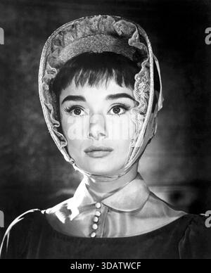 AUDREY HEPBURN dans LA GUERRE ET LA PAIX (1956), dirigé par LE ROI BAL. Crédit : PHOTOS / Album PARAMOUNT Banque D'Images