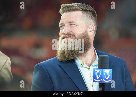 Tampa Bay, Floride, États-Unis, 11 décembre 2025, Ryan Fitzpatrick, animateur de football TNT jeudi soir, au Raymond James Stadium. (Crédit photo : Marty Jean-Louis/Alamy Live News Banque D'Images