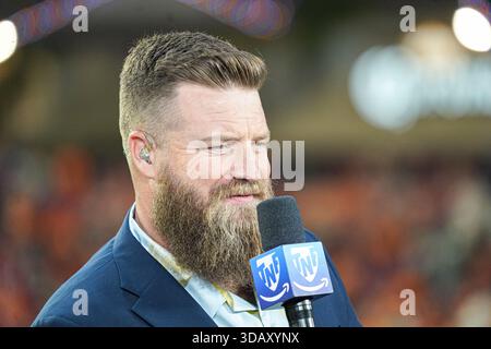 Tampa Bay, Floride, États-Unis, 11 décembre 2025, Ryan Fitzpatrick, animateur de football TNT jeudi soir, au Raymond James Stadium. (Crédit photo : Marty Jean-Louis/Alamy Live News Banque D'Images