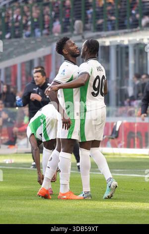 Milan, Italie, 14 décembre 2025. Ismael Kone célèbre le but lors du match de Serie A entre l'AC Milan et l'US Sassuolo au stade Giuseppe Meazza à Milan, en Italie Banque D'Images