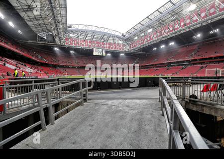 Amsterdam, pays-Bas. 14 décembre 2025. AMSTERDAM, 14-12-2025, JohanCruyff Arena, Football Néerlandais Eredivisie, saison 2025/2026, match entre Ajax et Feyenoord. La photo montre la vue d'ensemble du stade crédit : Pro Shots/Alamy Live News Banque D'Images