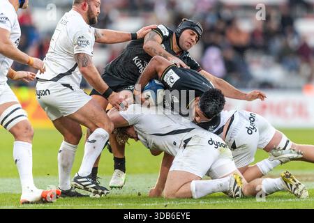 France. 14 décembre 2025. © PHOTOPQR/NICE MATIN/Florian ESCOFFIER ; 14/12/2025 ; TOULON - RUGBY CHAMPIONS CUP RCT - BATH Credit : MAXPPP/Alamy Live News Banque D'Images