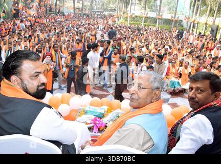 Patna, Inde. 14 décembre 2025. PATNA, INDE - 14 DÉCEMBRE : Samrat Choudhary, vice-ministre en chef du Bihar, avec NAND Kishore Yadav, leader du BJP et d'autres pendant Patna Saheb Karyakarta Samman Samaroh à Gaighat le 14 décembre 2025 à Patna, Inde.(photo de Santosh Kumar/Hindustan Times/Sipa USA) crédit : Sipa USA/Alamy Live News Banque D'Images