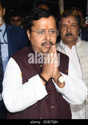 Patna, Inde. 14 décembre 2025. PATNA, INDE - 14 DÉCEMBRE : le ministre du Bihar, Nitin Nabin, après avoir été nommé président de travail national du BJP lors de la cérémonie de félicitations au bureau du BJP le 14 décembre 2025 à Patna, Inde.(photo de Santosh Kumar/Hindustan Times/Sipa USA ) crédit : Sipa USA/Alamy Live News Banque D'Images