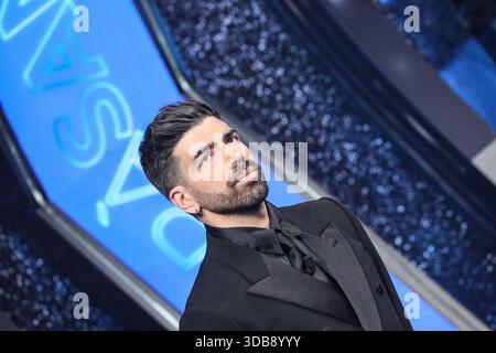 Live Music Show - FINALE SANREMO GIOVANI la finale aura lieu à Sanremo, avec des photos des principaux artistes en compétition et du finaliste lors de LA FINALE SANREMO GIOVANI , Live Music Show à SANREMO, Italie, 14 décembre 2025 SANREMO TEATRO DEL CASINO SANREMO Italie Copyright : xRenataxRoattinox/xLiveMediax LPM 2195310 Banque D'Images