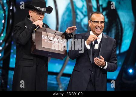 Live Music Show - FINALE SANREMO GIOVANI la finale aura lieu à Sanremo, avec des photos ofv les principaux artistes en compétition et le finaliste lors de FINALE SANREMO GIOVANI , Live Music Show à SANREMO, Italie, 14 décembre 2025 SANREMO TEATRO DEL CASINO SANREMO Italie Copyright : xRenataxRoattinox/xLiveMediax LPM 2195390 Banque D'Images