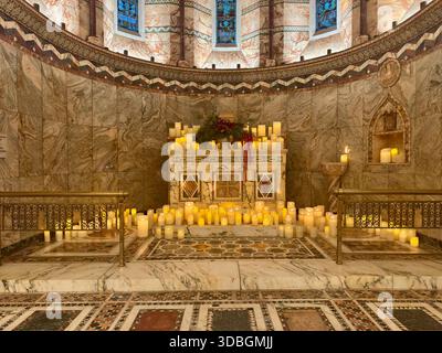 Intérieur de la chapelle Fitzrovia classée Grade II* dans le centre de Londres. Banque D'Images