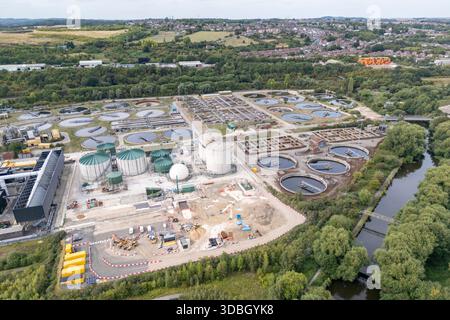 Vue aérienne des travaux de traitement des eaux du Yorkshire, Blackburn Meadows, Sheffield, Royaume-Uni. Banque D'Images