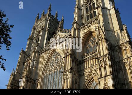 L'élévation ouest de York Minster, York. Banque D'Images