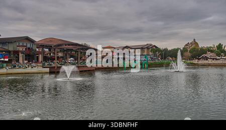 Orlando, Floride, États-Unis-9 décembre 2025 :Disney Springs est un complexe de boutiques, de restaurants et de divertissements situé au Walt Disney World Resort à Lake Buena Vista Banque D'Images