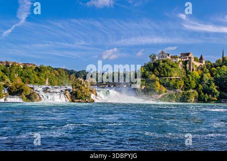 Les chutes du Rhin à Neuhausen près de Schaffhausen, canton de Schaffhausen, Suisse, Europe Banque D'Images