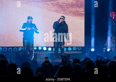 Washington DC, États-Unis. 16 décembre 2025. Nelly se produit lors de iHeartRadio Hot 99.5's Jingle Ball 2025 présenté par Capital One à Capital One Arena le 16 décembre 2025 à Washington, DC. Photo : Lisa Walker/imageSPACE crédit : Imagespace/Alamy Live News Banque D'Images