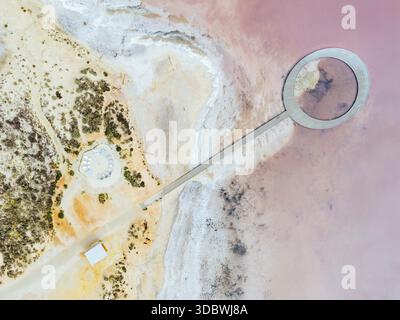 Imagerie aérienne du célèbre et populaire lac Tyrrell qui est un grand lac salé près de Sea Lake dans la région de Mallee au nord-est de Victoria, en Australie Banque D'Images