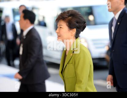 Sommet sur la sûreté nucléaire la Haye 25 mars 2014 les délégués arrivent pour la deuxième journée de travaux. Le président sud-coréen Park Geun-hye Banque D'Images