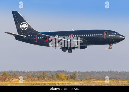 Yellowknife, Canada - 23 septembre 2025 : Boeing 737-200C de Buffalo Airways Banque D'Images