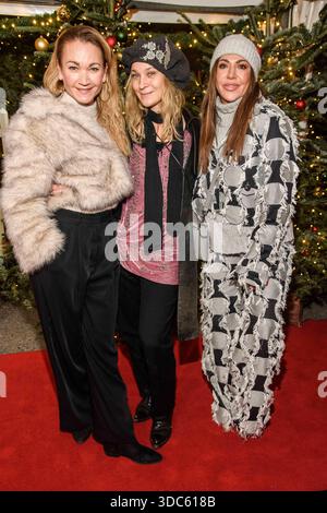 abb : Lisa Maria Potthoff, Jeanette Hain und Simone Thomalla Schauspielerinnen zu gast BEI der Premiere des 21.Roncalli Weihnachtscircus im Tempodrom Berlin, AM 19.12.2025 à Berlin Deutschland *** abb Lisa Maria Potthoff, Jeanette Hain et Simone Thomalla actrices lors de la première des 21 Roncalli Weihnachtscircus au Tempodrom Berlin, le 19 12 2025 à Berlin Banque D'Images