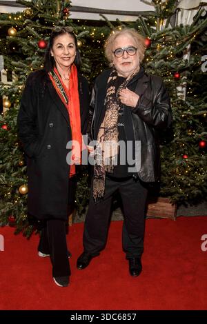 abb : Eliana Paul und Bernhard Paul Ehepaar zu gast BEI der Premiere des 21. Roncalli Weihnachtscircus im Tempodrom Berlin, AM 19.12.2025 à Berlin Berlin Deutschland *** abb Eliana Paul et Bernhard Paul se marient en tant qu'invités à la première du Cirque de Noël 21 Roncalli au Tempodrom Berlin, le 19 12 2025 à Berlin Berlin Allemagne Banque D'Images