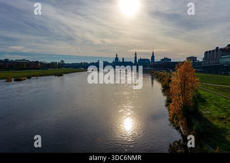 Bilder aus Dresden Elbe im Gegenlicht Banque D'Images